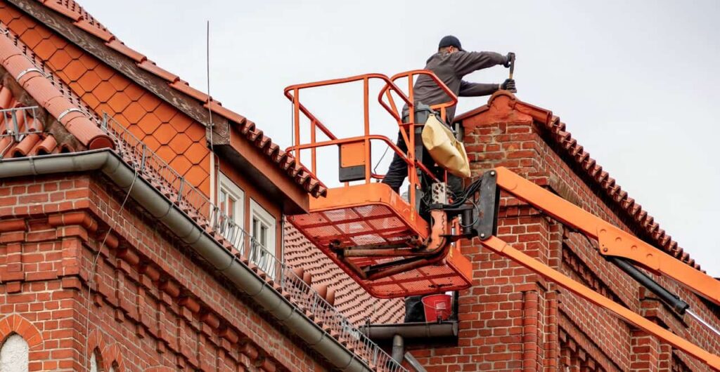 Rénovation de toiture : comment choisir les tuiles pour votre maison